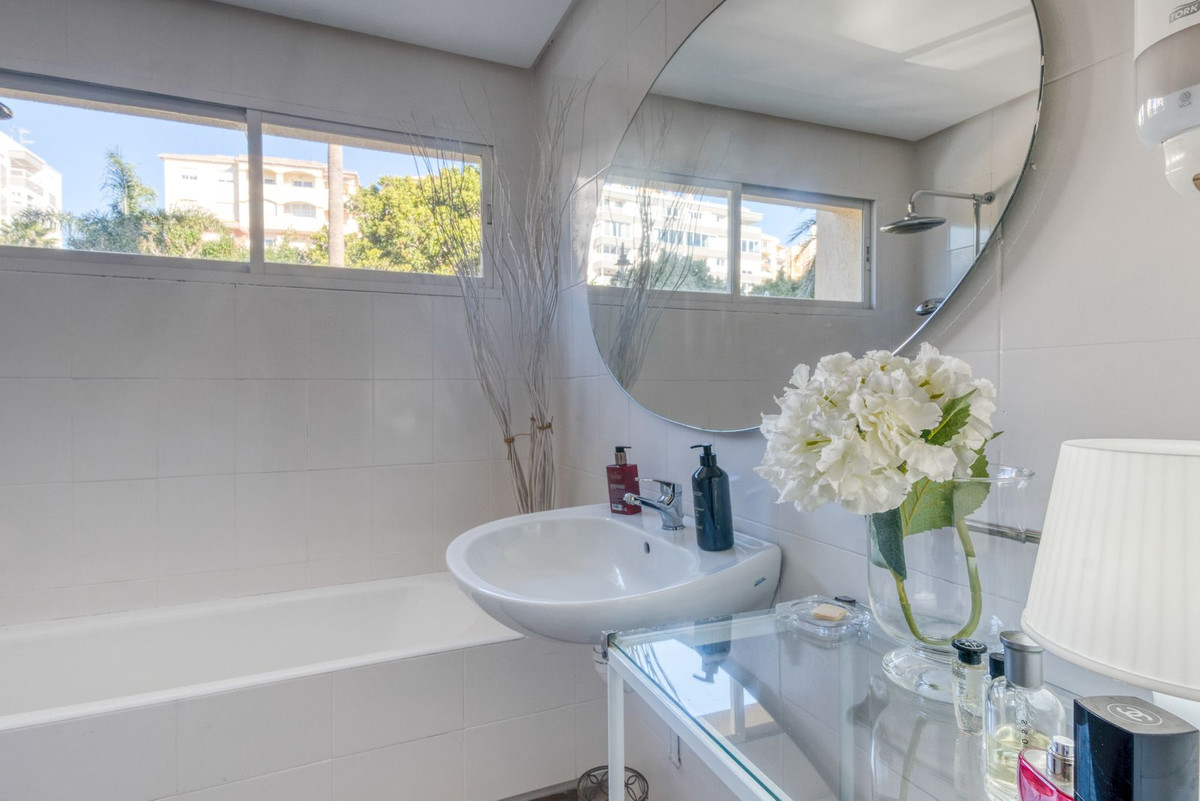 Appartement te koop in Estepona | 2 slaapkamers H5309014