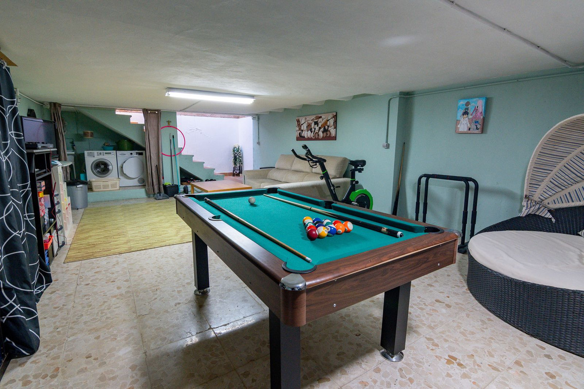 Huis te koop in Estepona | 4 slaapkamers H5309197