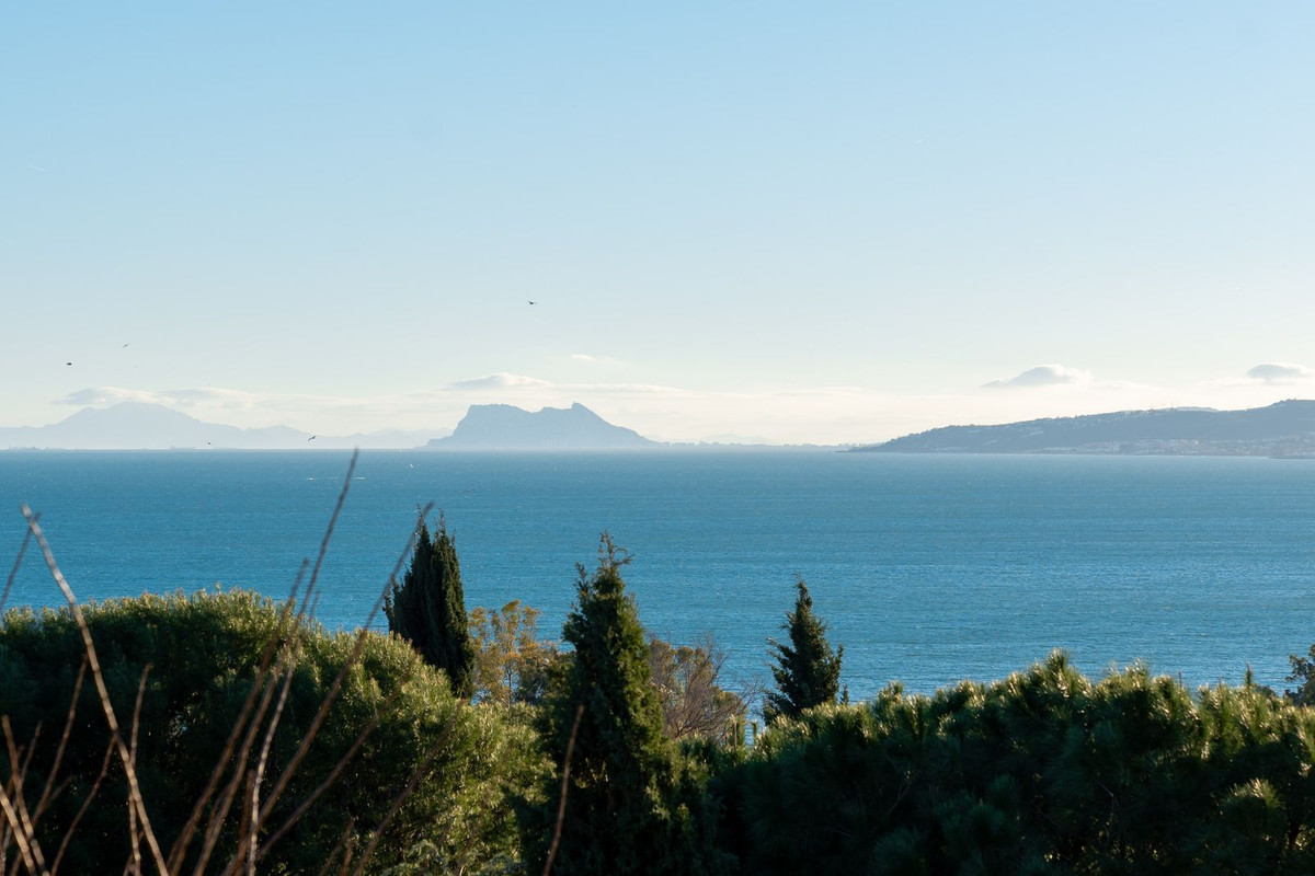 Huis te koop in Estepona | 4 slaapkamers H5309197