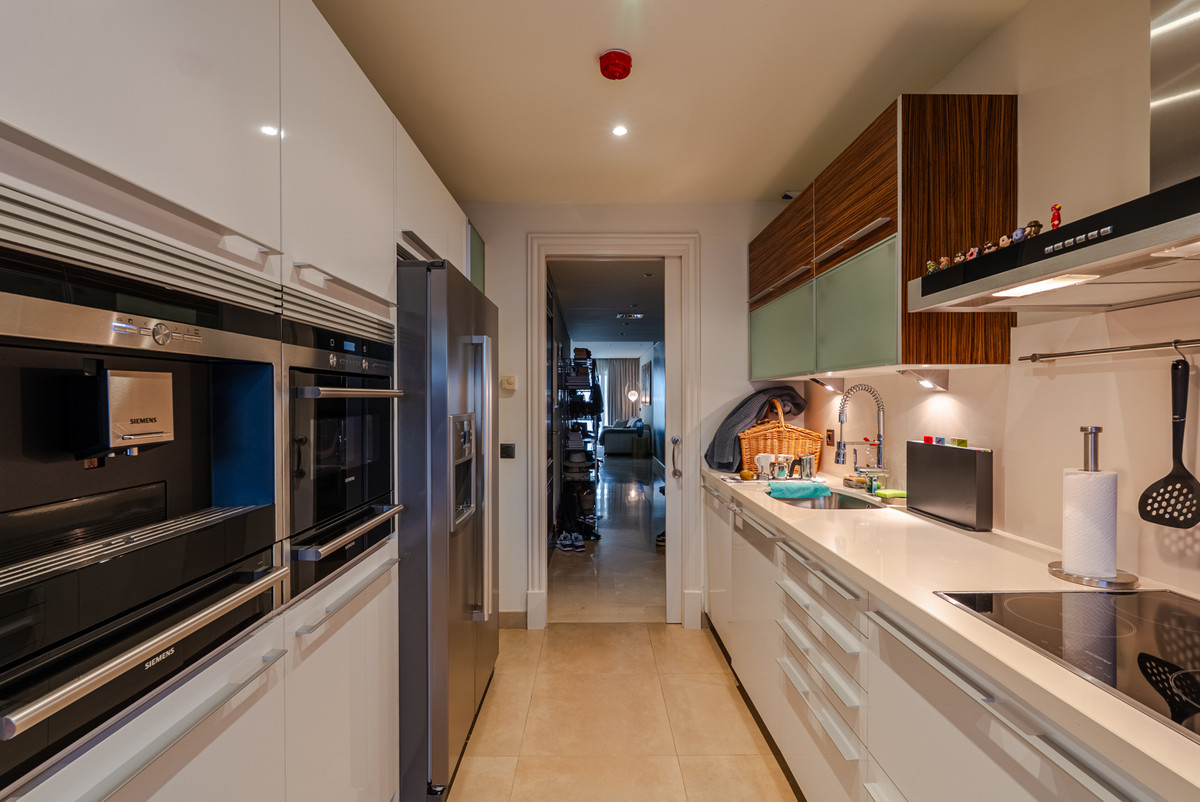 Appartement te koop in Estepona | 3 slaapkamers H5309560