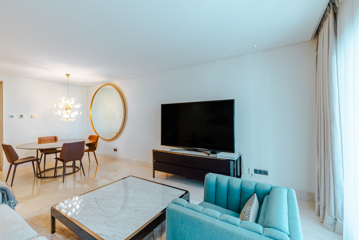 Appartement te koop in Estepona | 3 slaapkamers H5309560