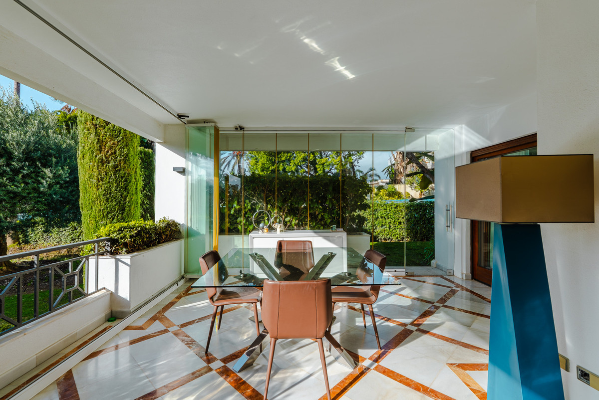 Appartement te koop in Estepona | 3 slaapkamers H5309560