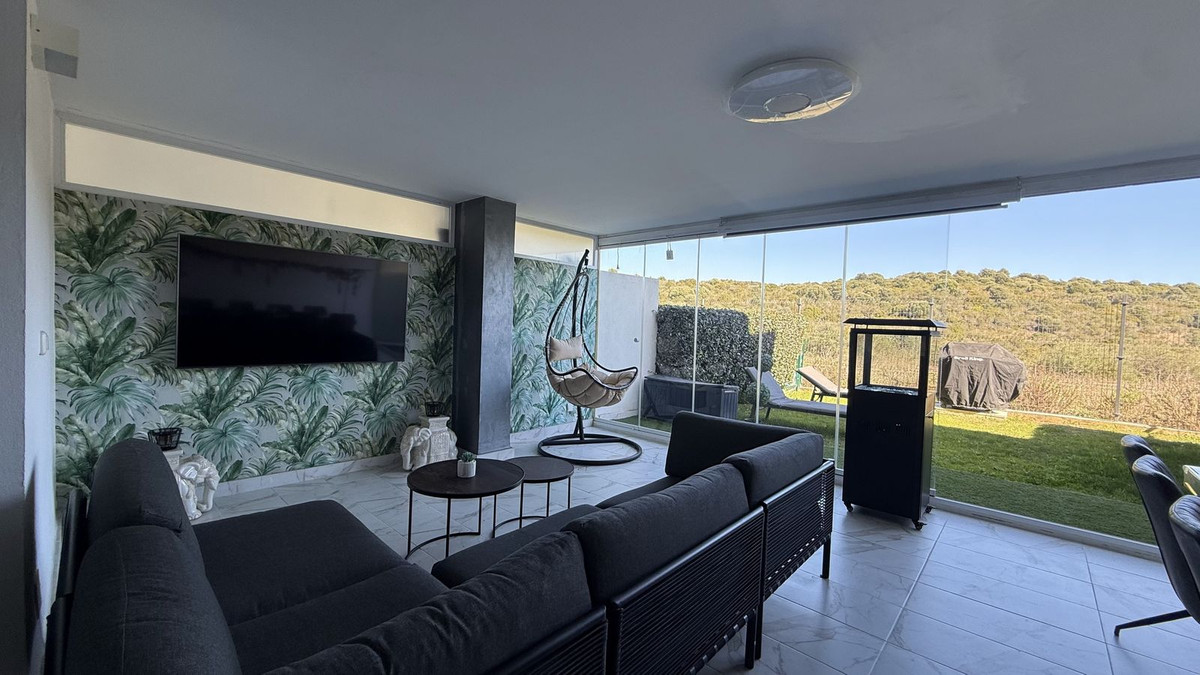 Appartement te koop in Estepona | 2 slaapkamers H5310859