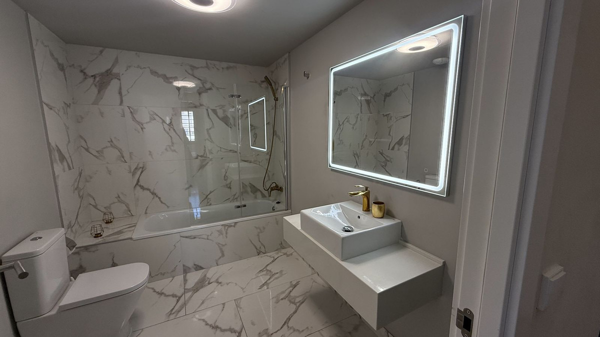 Appartement te koop in Estepona | 2 slaapkamers H5310859