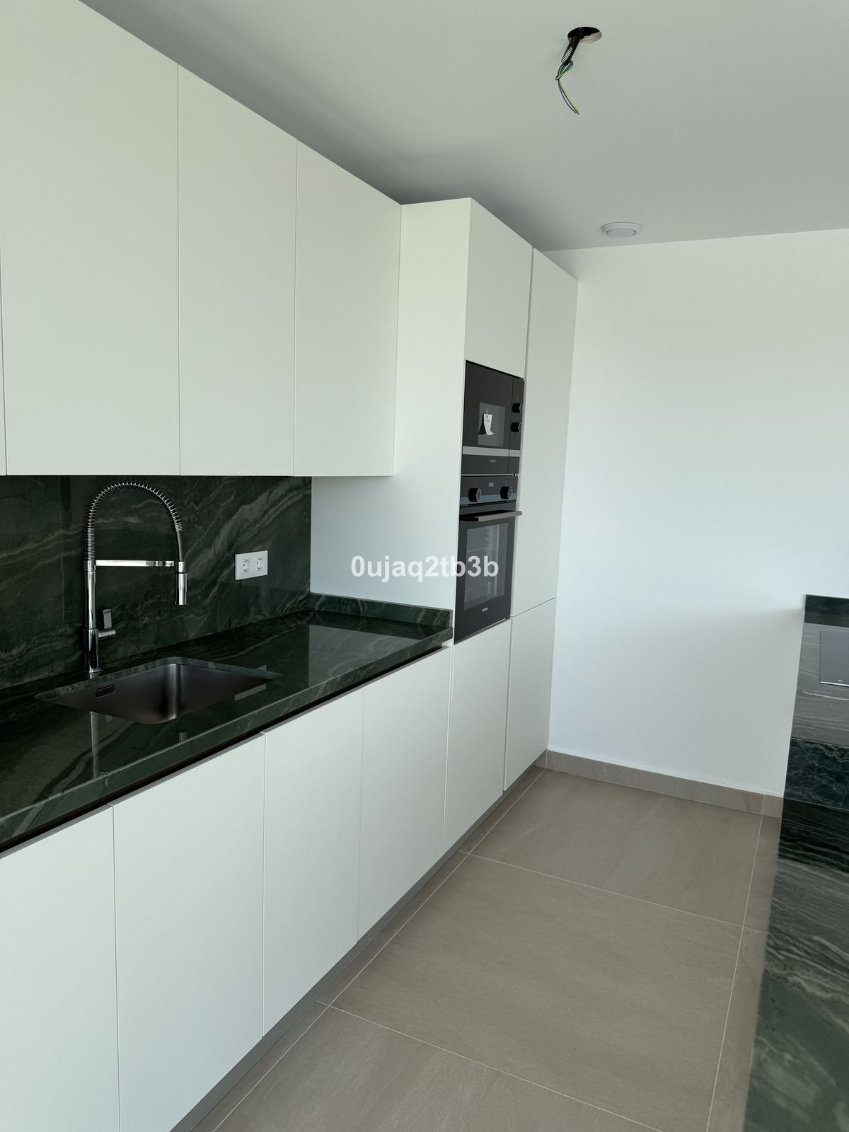 Penthouse te koop in Estepona | 3 slaapkamers H5310931