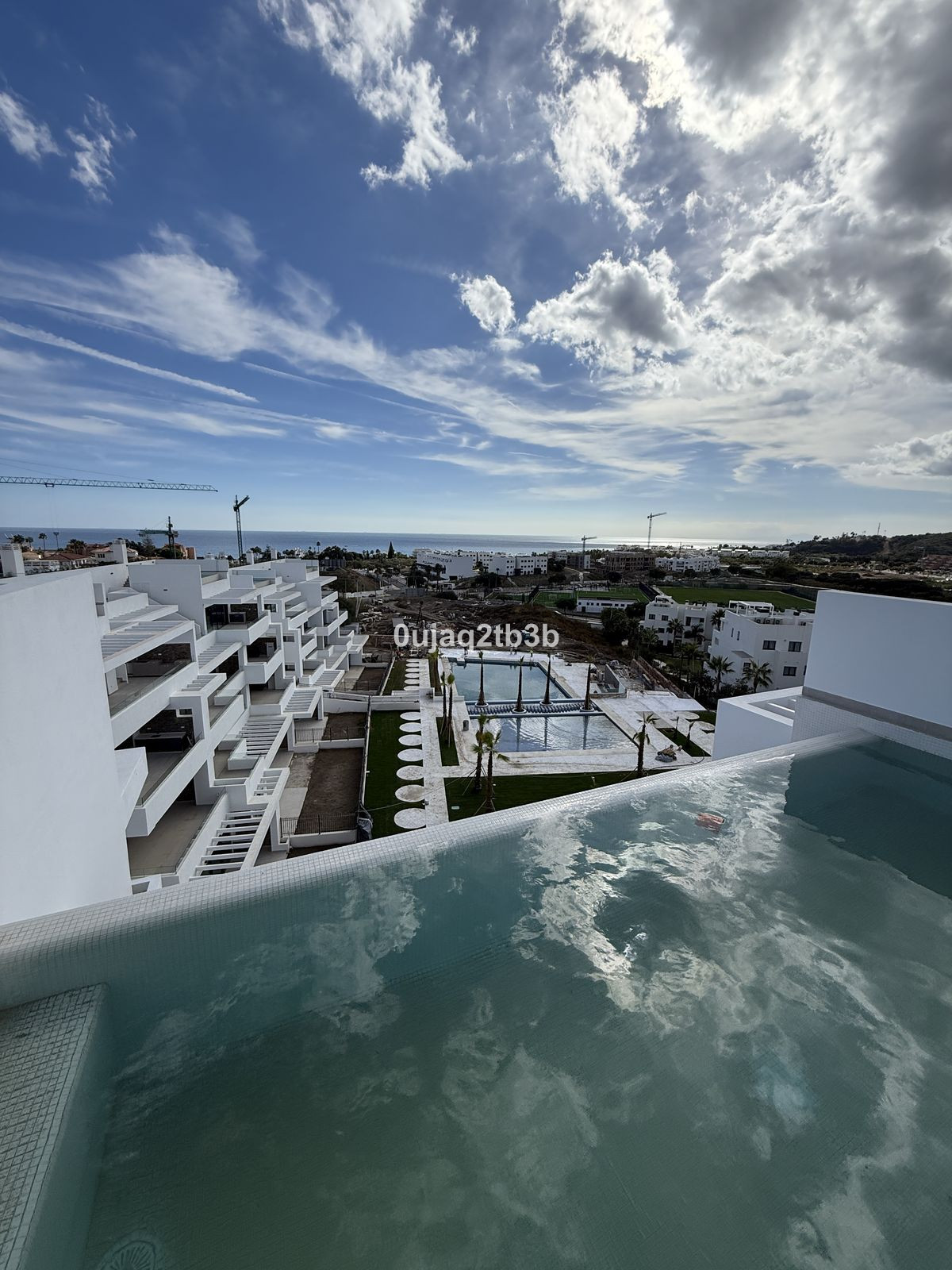 Penthouse te koop in Estepona | 2 slaapkamers H5310937