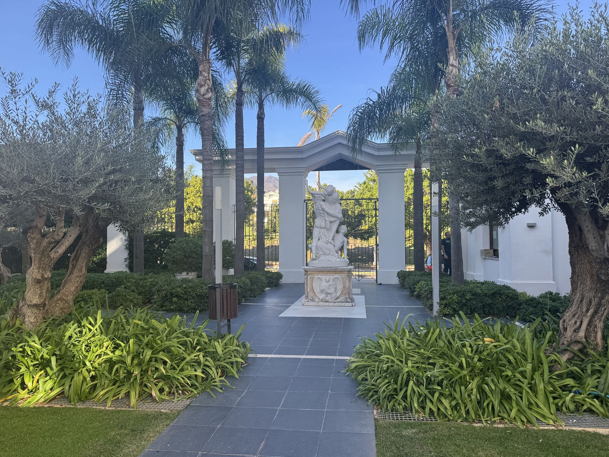 Appartement te koop in Estepona | 2 slaapkamers H5311330