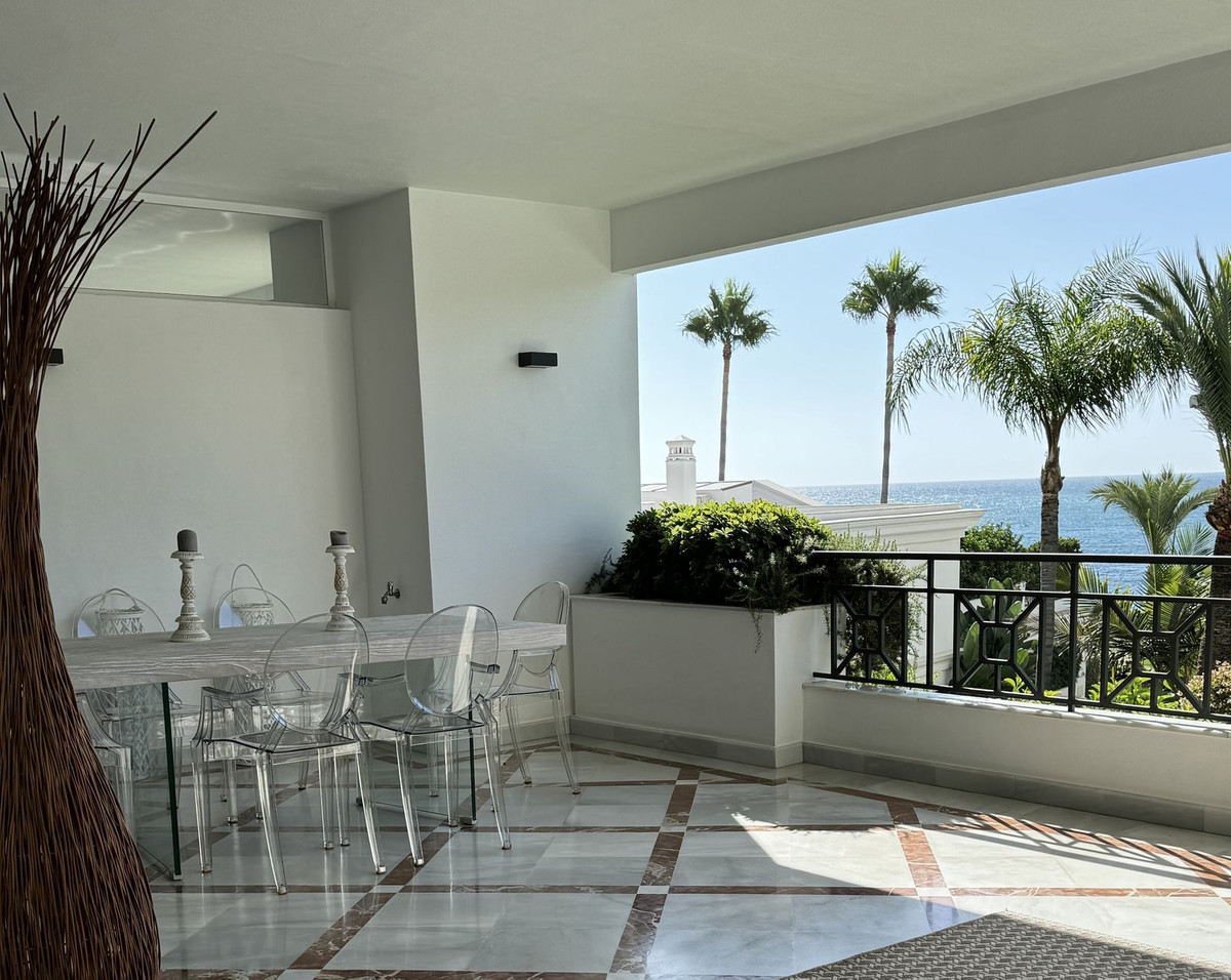 Appartement te koop in Estepona | 2 slaapkamers H5311330