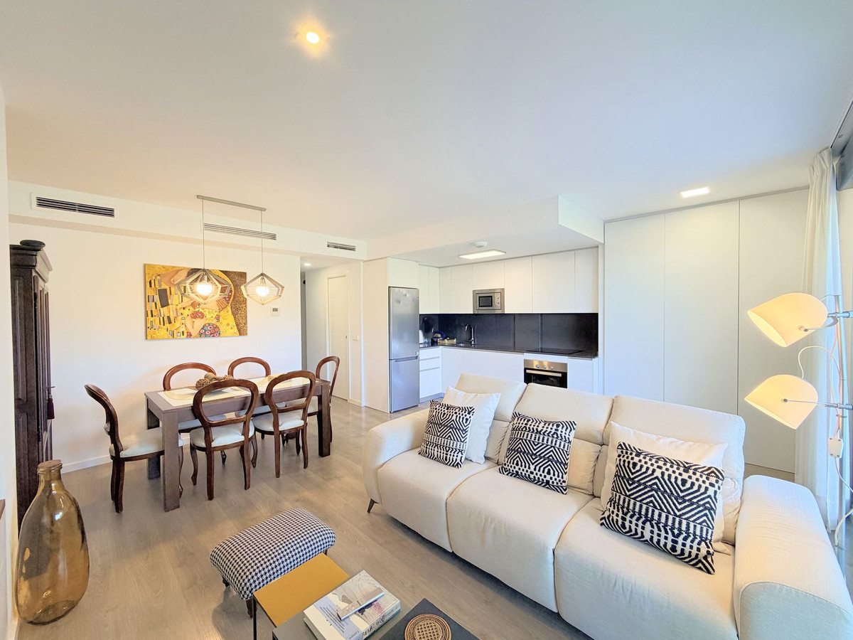 Appartement te koop in Estepona | 3 slaapkamers H5311762