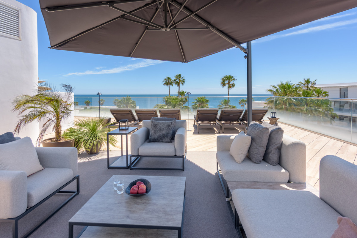 Penthouse te koop in Estepona | 3 slaapkamers H5314618