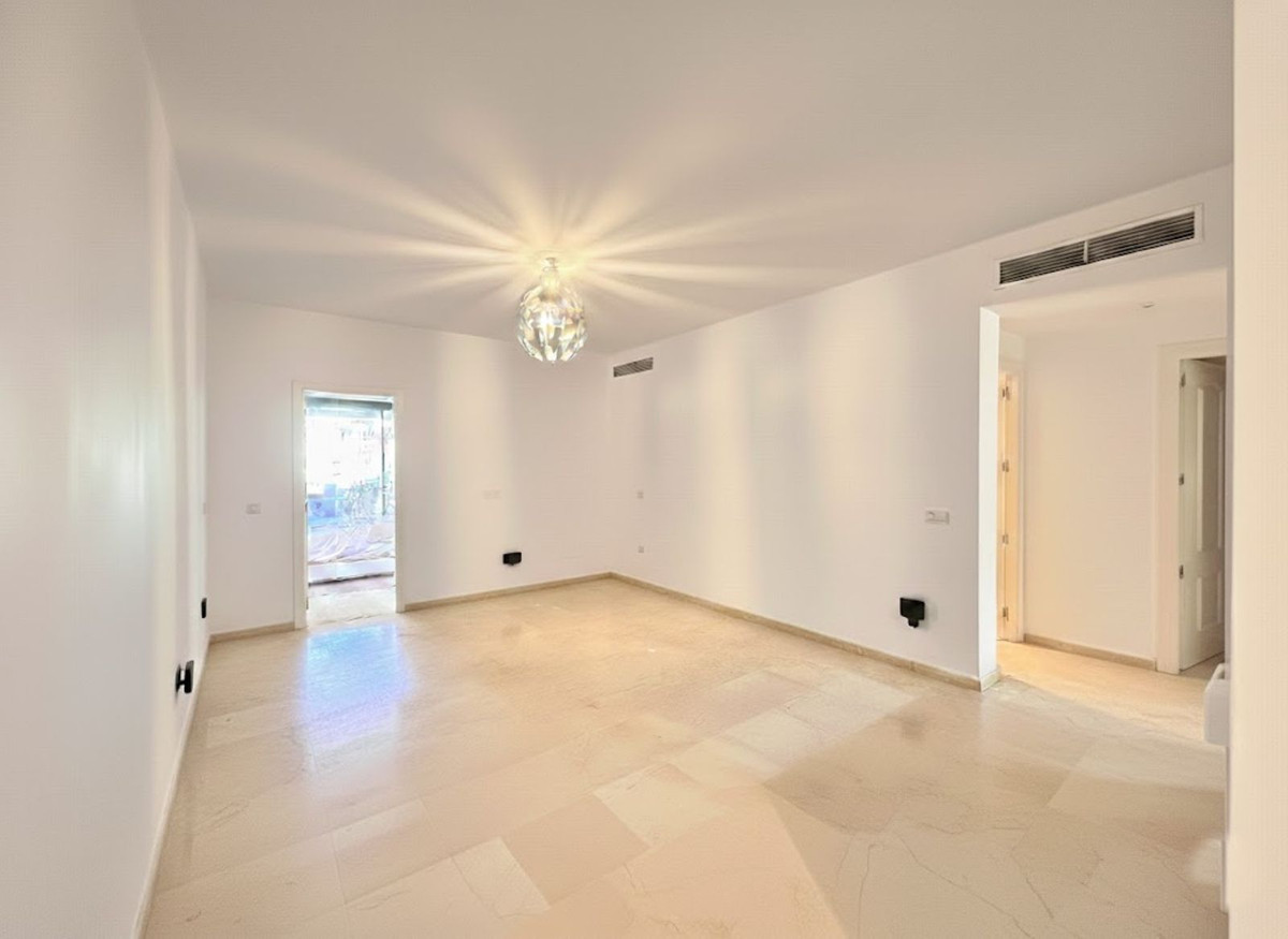 Appartement te koop in Estepona | 2 slaapkamers H5315149