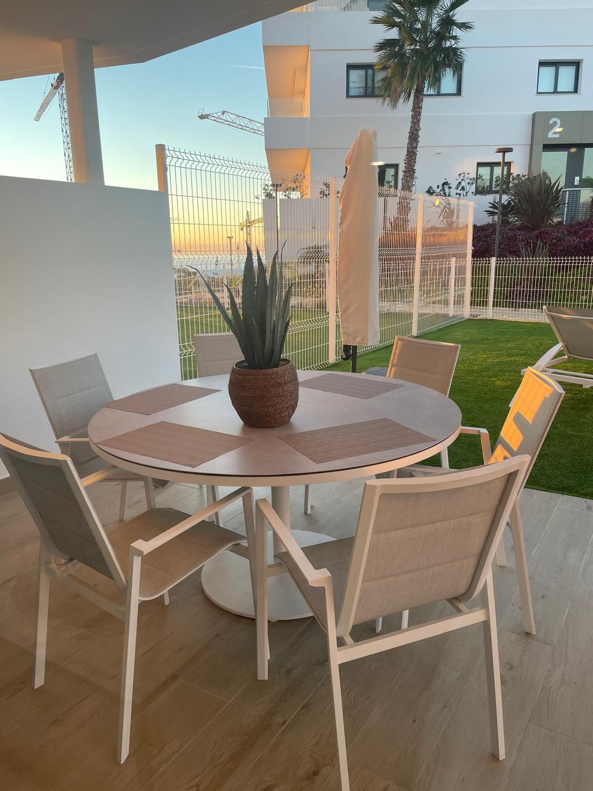 Appartement te koop in Estepona | 2 slaapkamers H5316784