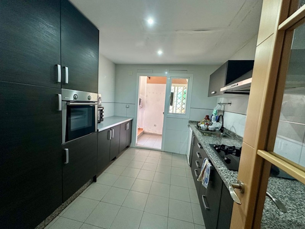 Appartement te koop in Estepona | 3 slaapkamers H5316994