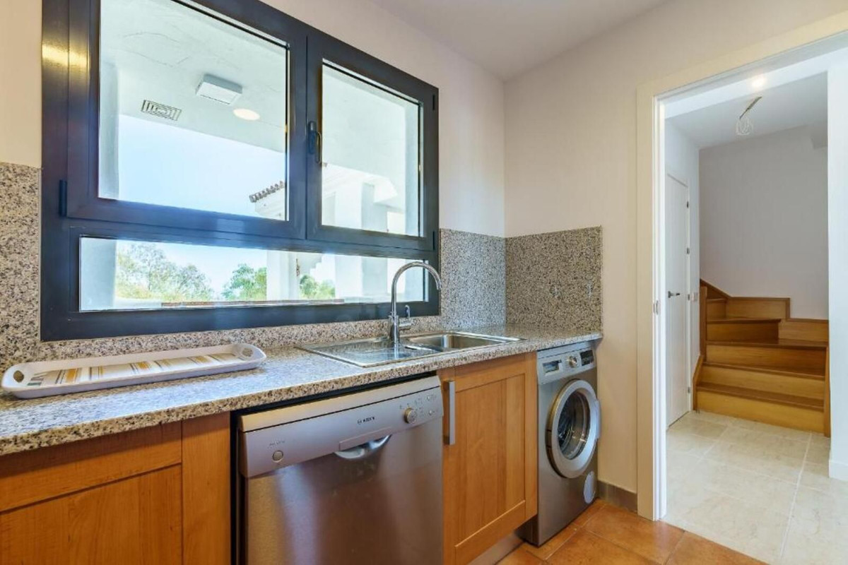 Penthouse te koop in Estepona | 2 slaapkamers H5317012