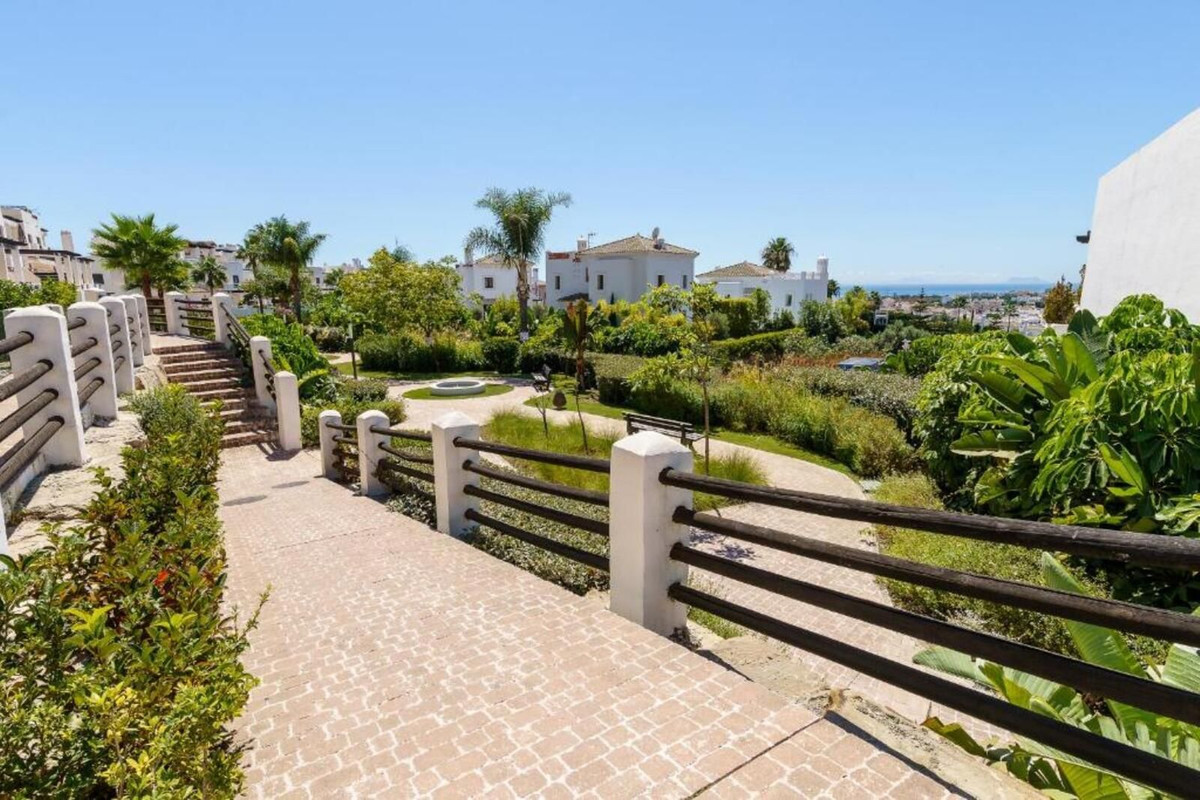 Penthouse te koop in Estepona | 2 slaapkamers H5317012