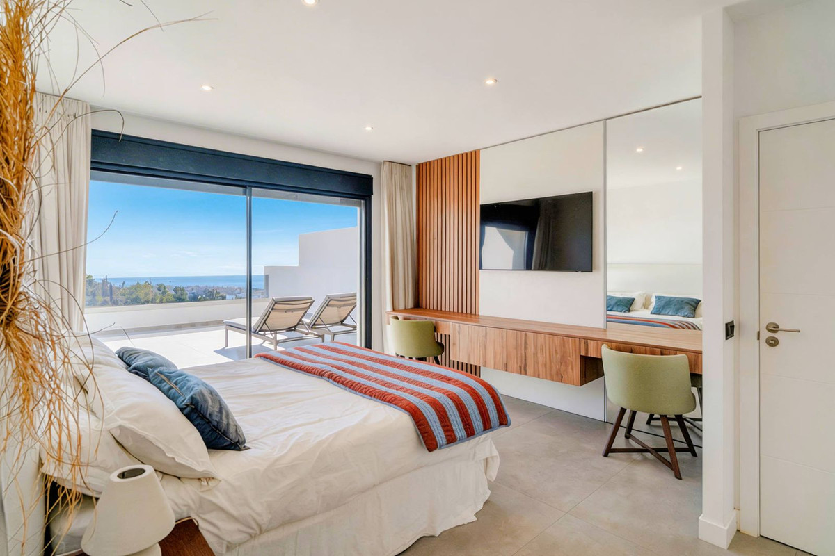 Appartement te koop in Estepona | 4 slaapkamers H5317387