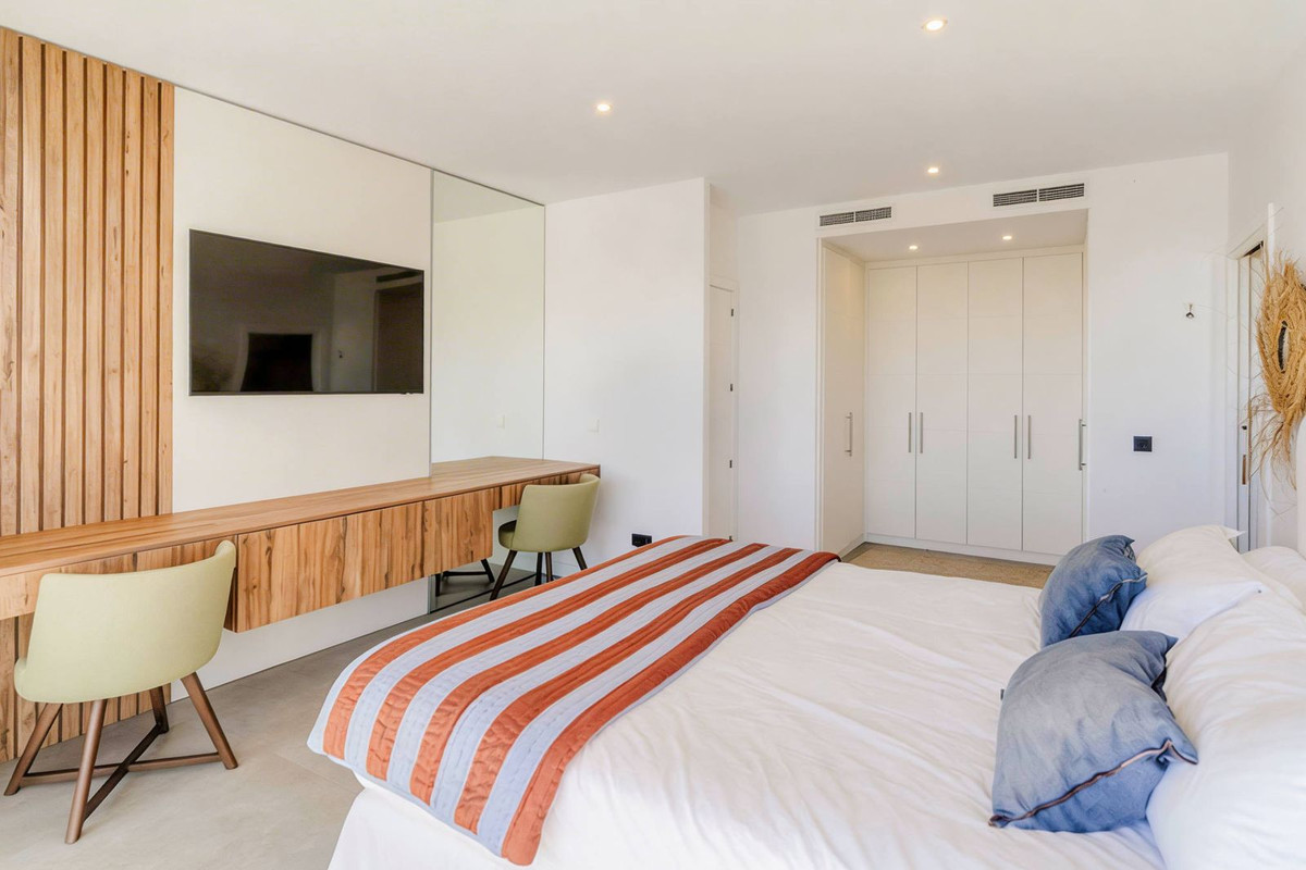 Appartement te koop in Estepona | 4 slaapkamers H5317387