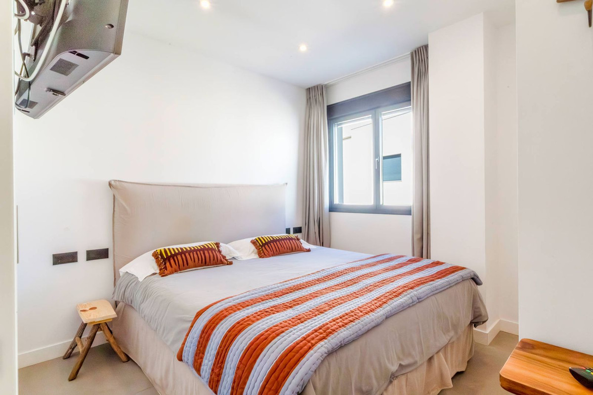 Appartement te koop in Estepona | 4 slaapkamers H5317387