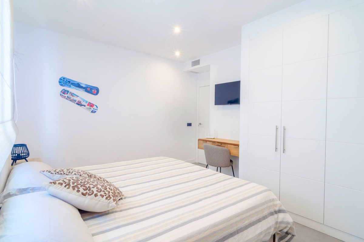 Appartement te koop in Estepona | 4 slaapkamers H5317387