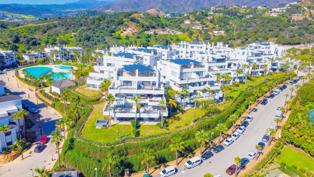 Appartement te koop in Estepona | 4 slaapkamers H5317387