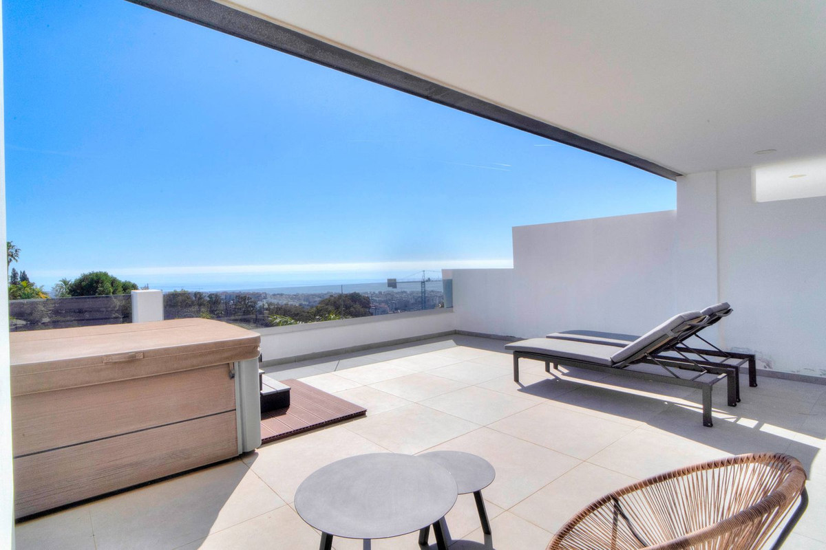 Appartement te koop in Estepona | 4 slaapkamers H5317387