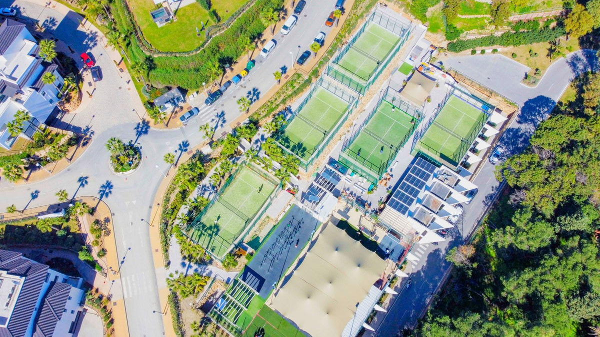 Appartement te koop in Estepona | 4 slaapkamers H5317387