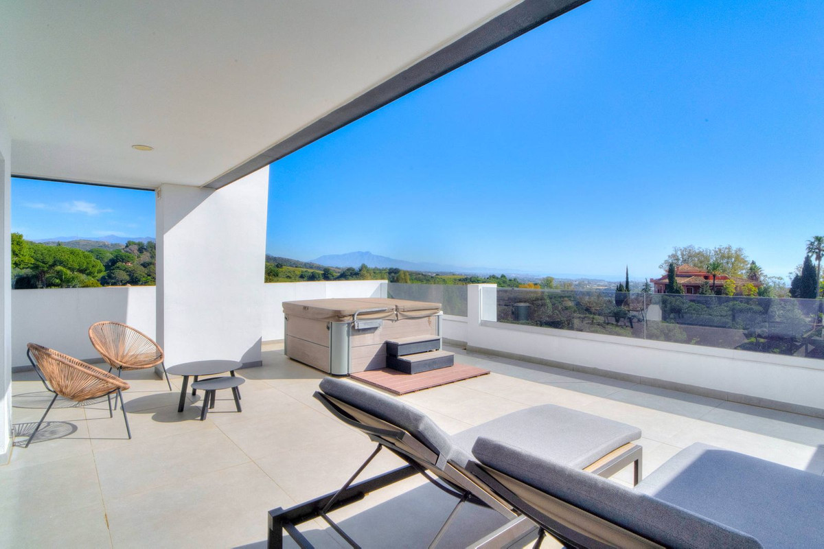 Appartement te koop in Estepona | 4 slaapkamers H5317387