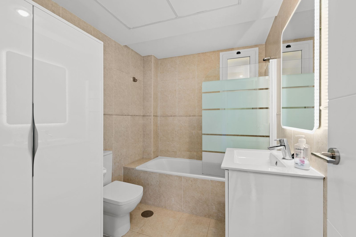 Appartement te koop in Estepona | 2 slaapkamers H5318308