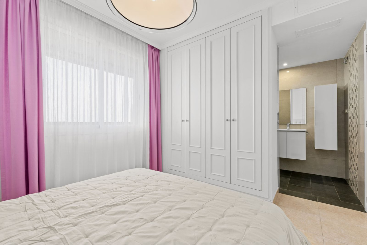 Appartement te koop in Estepona | 2 slaapkamers H5318308