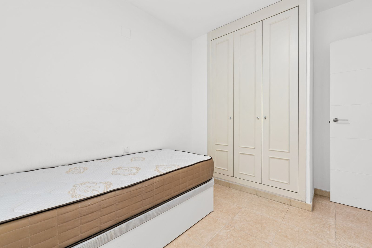 Appartement te koop in Estepona | 2 slaapkamers H5318308