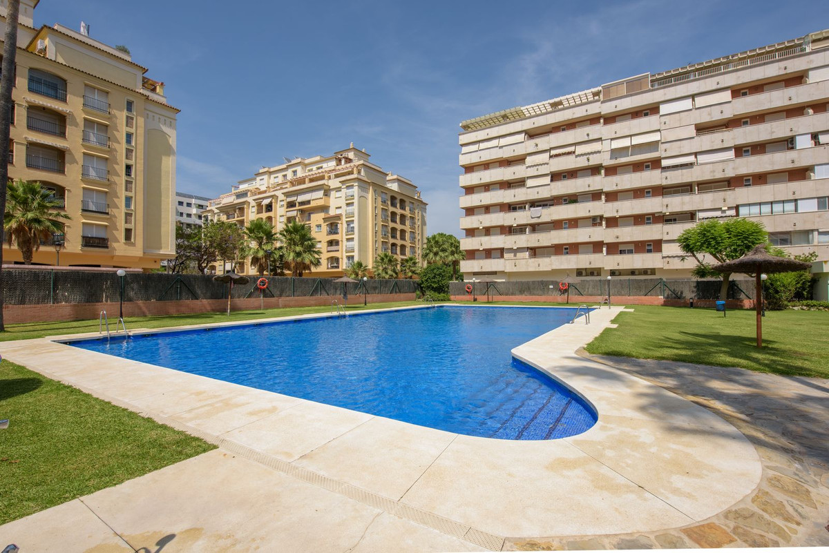 Appartement te koop in Estepona | 2 slaapkamers H5318308