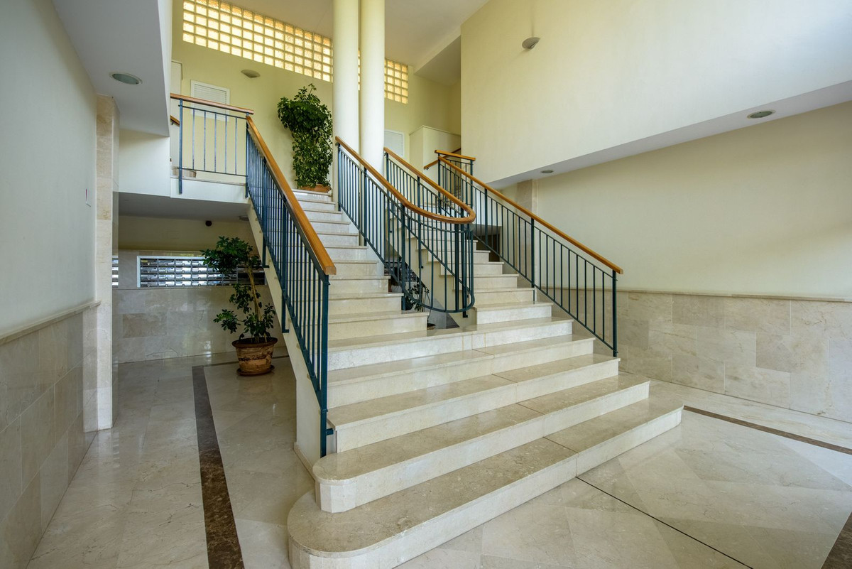 Appartement te koop in Estepona | 2 slaapkamers H5318308