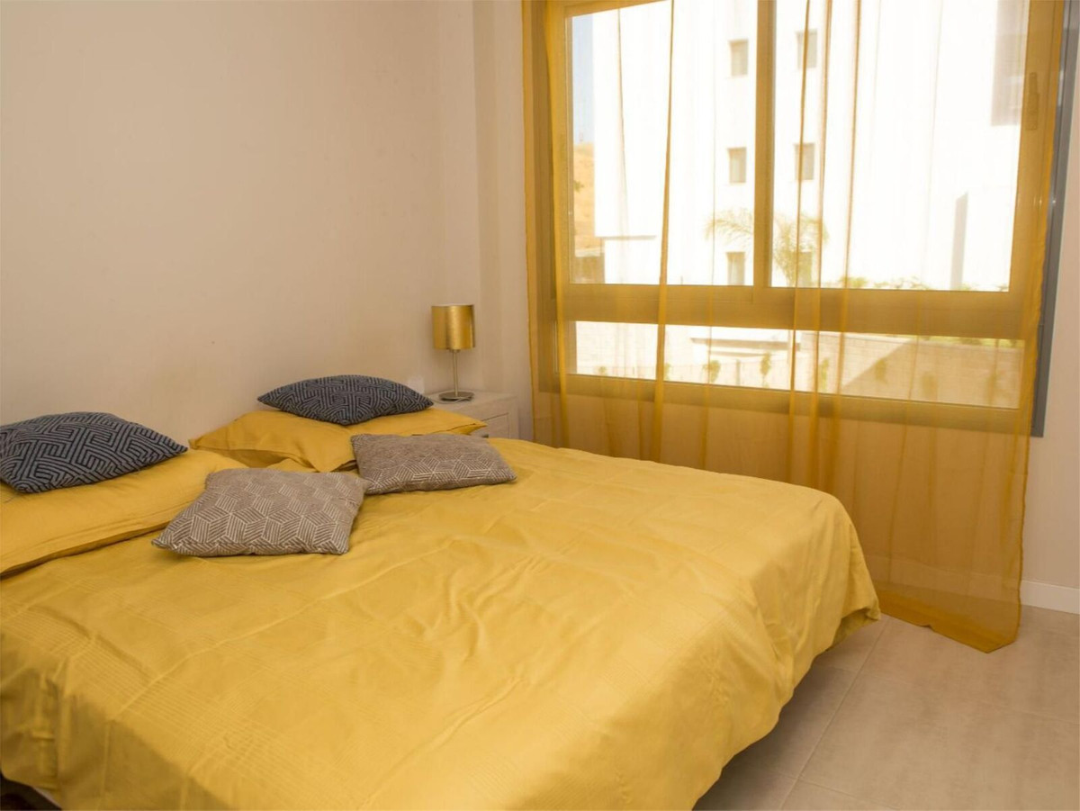 Appartement te koop in Estepona | 2 slaapkamers H5318953