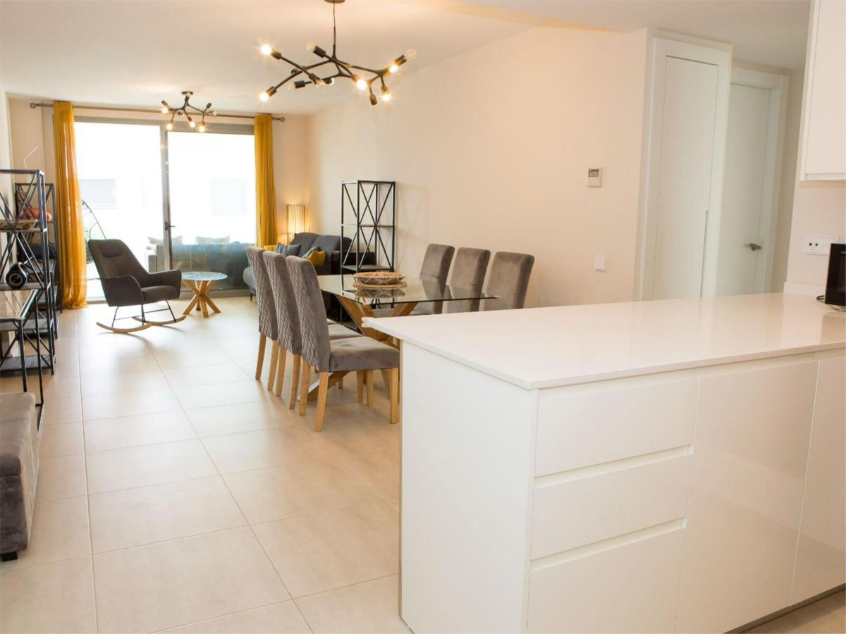 Appartement te koop in Estepona | 2 slaapkamers H5318953