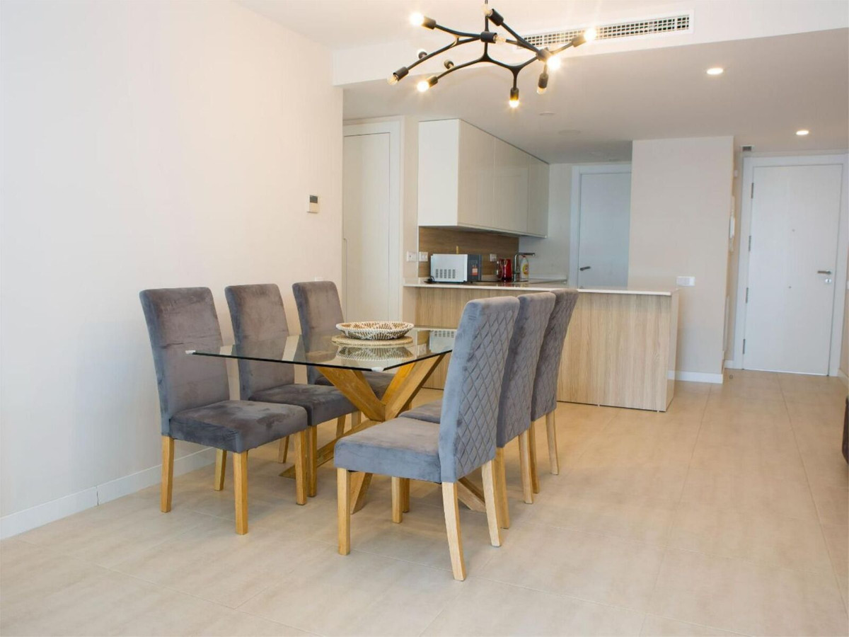 Appartement te koop in Estepona | 2 slaapkamers H5318953