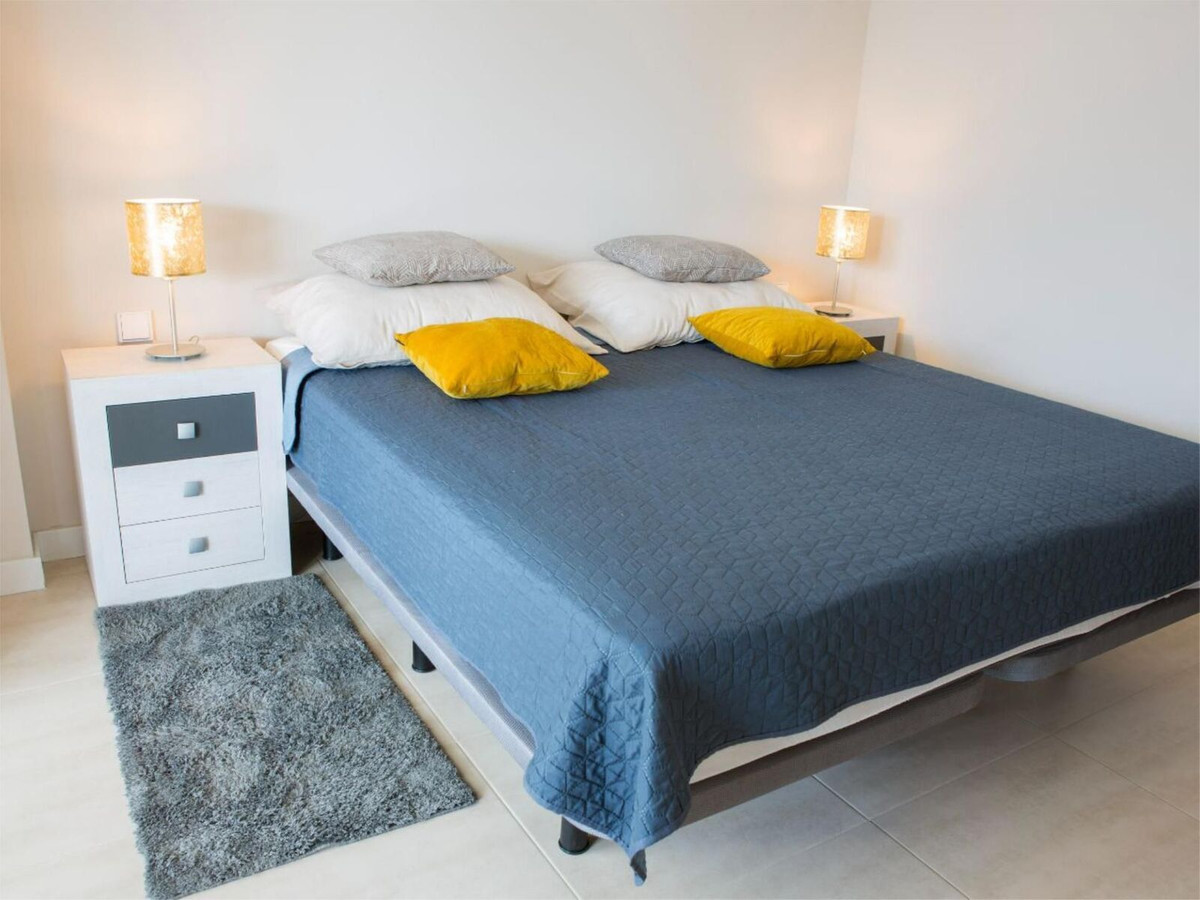 Appartement te koop in Estepona | 2 slaapkamers H5318953