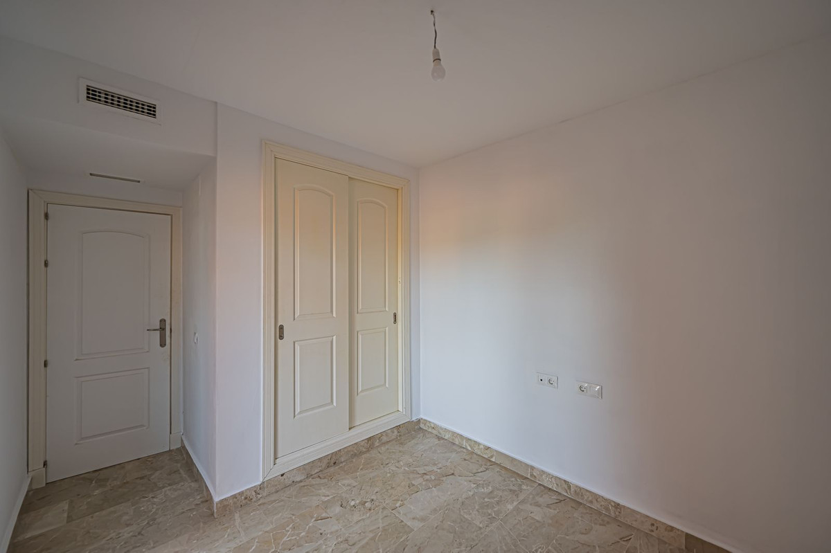 Penthouse te koop in Estepona | 3 slaapkamers H5320087