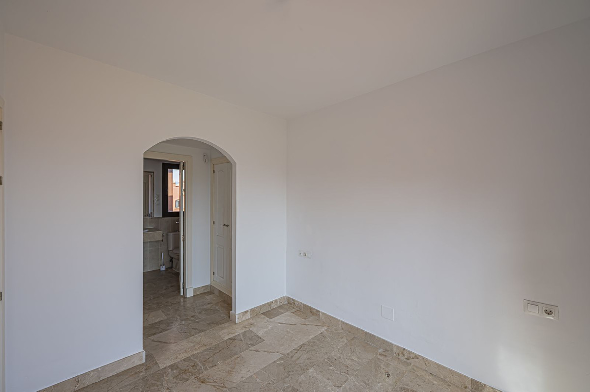 Penthouse te koop in Estepona | 3 slaapkamers H5320087