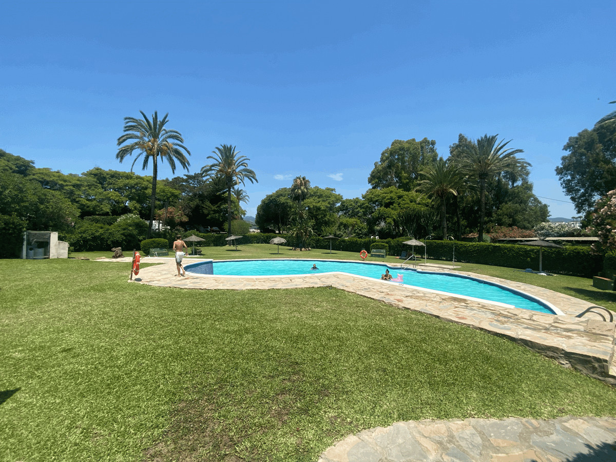 Appartement te koop in Estepona | 2 slaapkamers H5320351