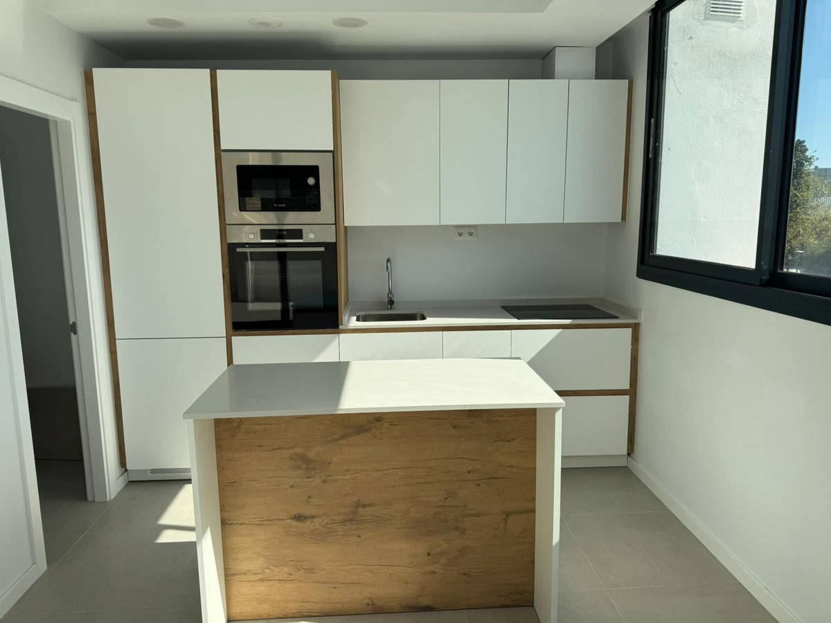 Penthouse te koop in Estepona | 2 slaapkamers H5320921