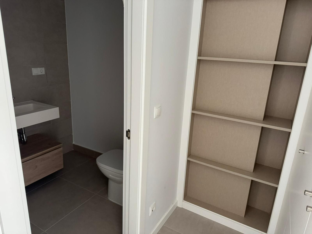 Penthouse te koop in Estepona | 2 slaapkamers H5320921