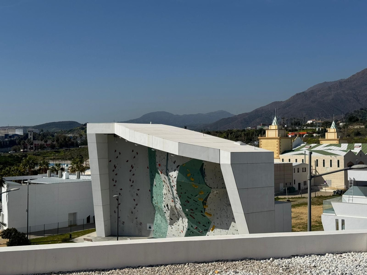 Penthouse te koop in Estepona | 2 slaapkamers H5321071