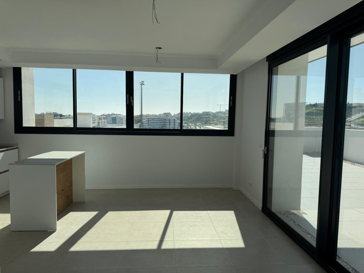 Penthouse te koop in Estepona | 2 slaapkamers H5321071