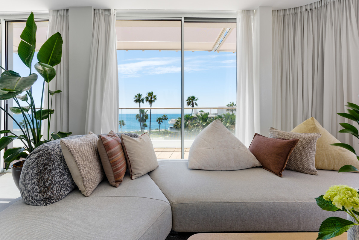 Penthouse te koop in Estepona | 3 slaapkamers H5323045