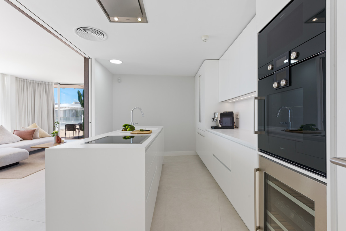 Penthouse te koop in Estepona | 3 slaapkamers H5323045