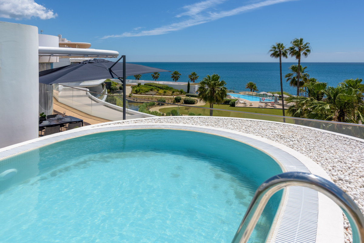 Penthouse te koop in Estepona | 3 slaapkamers H5323045