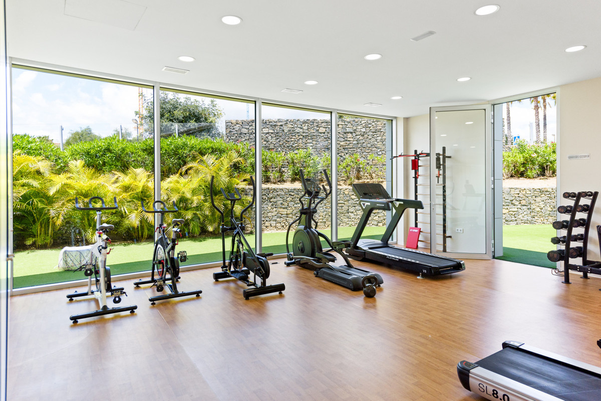 Penthouse te koop in Estepona | 3 slaapkamers H5323045