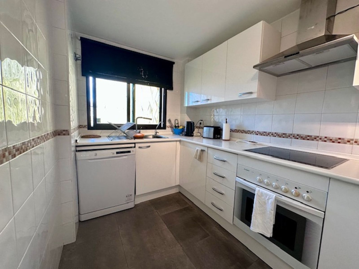 Appartement te koop in Estepona | 2 slaapkamers H5323087