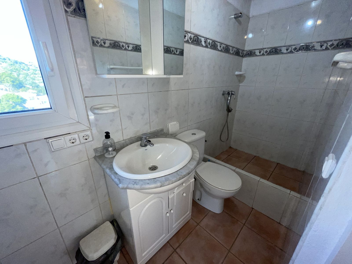 Appartement te koop in Estepona | 3 slaapkamers H5325358