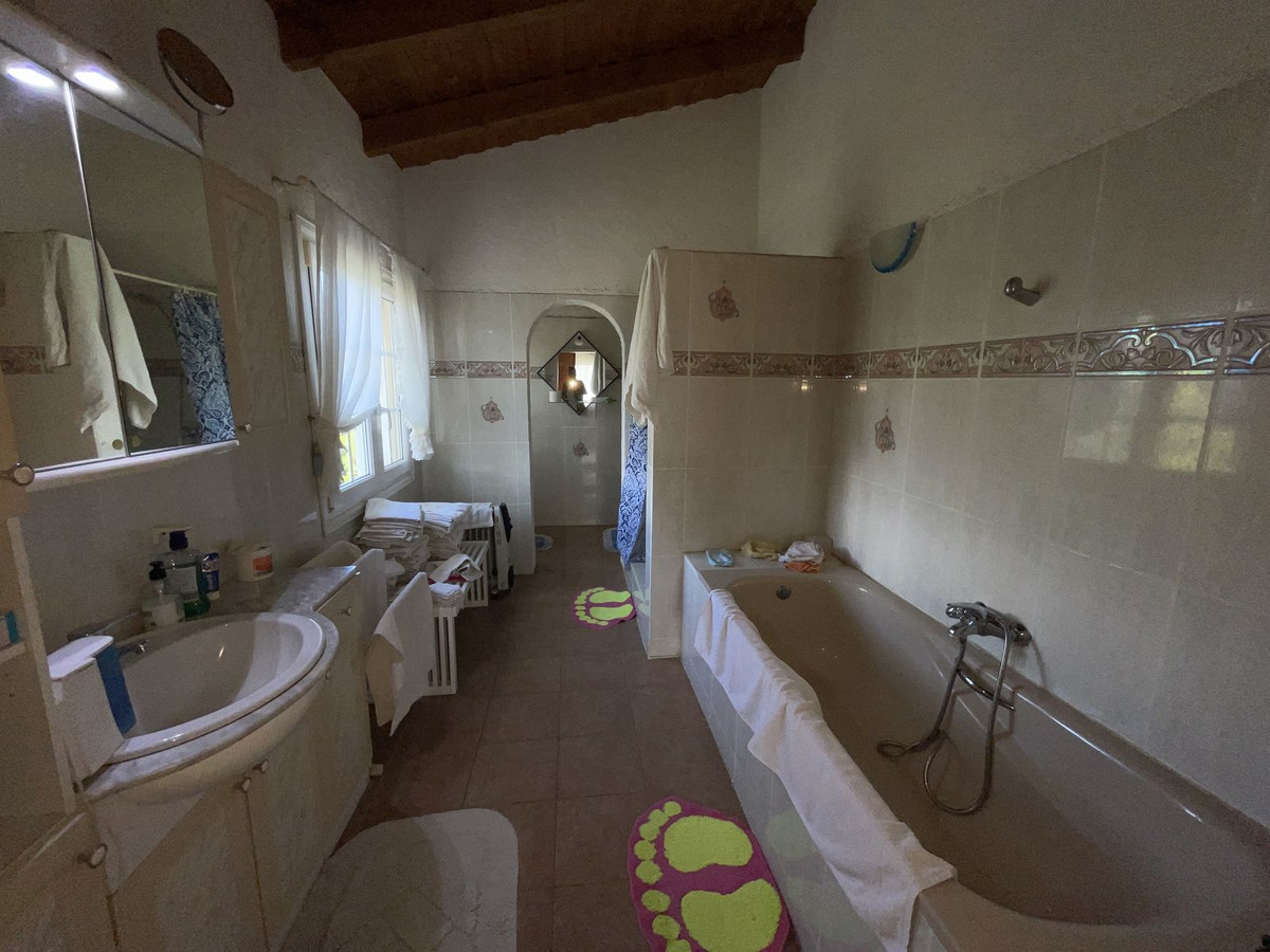 Appartement te koop in Estepona | 3 slaapkamers H5325358